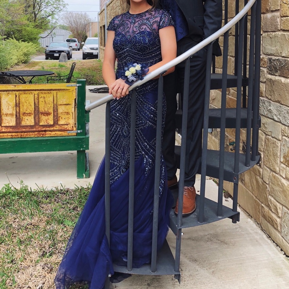 Sherri Hill prom dress